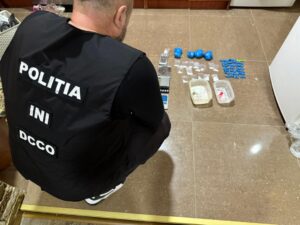 Două persoane domiciliate la Orhei au fost reținute pentru trafic ilicit de droguri