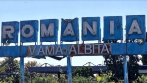 Două persoane reținute, după ce într-un camion au fost depistate arme de foc și muniții, la trecerea frontierei Albița