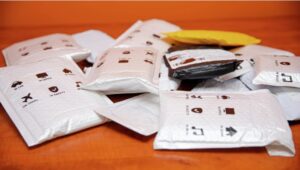 Coletele de pe platformele internaționale ar putea fi taxate din iulie 2026, ca în UE. Precizările ministrului Finanțelor