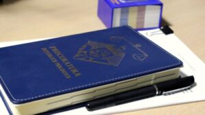 Persoane originare din Orhei reținute pentru șantaj cu zeci de mii de euro