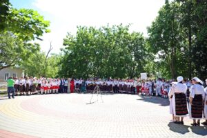 Comuna Jora de Mijloc a găzduit cea de-a doua etapă a Festivalului raional „Drag mi-i cântecul și neamul”
