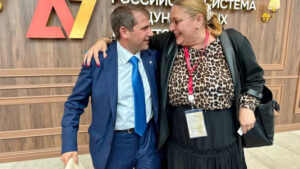 Unirea e tot mai aproape. Proiectul Dianei Șoșoacă privind unirea României cu Republica Moldova a trecut tacit de Camera Deputaților