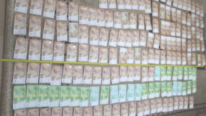 180 de operatori din Moldova – în centre de apel infracționale din Ucraina: Activitatea de înșelare a victimelor din UE și România a fost deconspirată