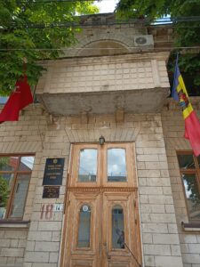 Juecătoria Orhei l-a condamnat la închisoare pe un bărbat pentru tentativă de omor asupra fostei soții