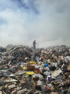 Care ar putea fi una din cauzele izbucnirii incendiului la gunoiștea din Orhei