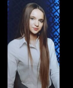 O fată de 16 ani din Chișinău este de negăsit. Poliția cere ajutorul cetățenilor